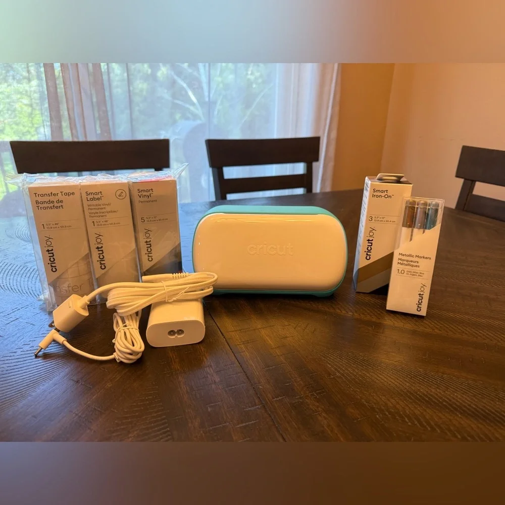 NEW without box Cricut Joy™ in Teal and White + Essentials Bundle - Picture 1 of 11